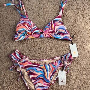 Shade & Shore bikini - top & bottoms